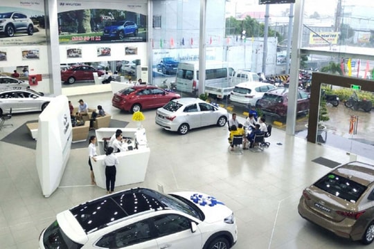 “Cuộc đua” giảm giá trên thị trường ô tô cuối năm ngày càng “nóng”