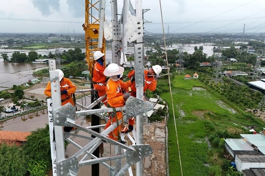 EVN: Hoàn thành đóng điện 15 công trình lưới điện trong tháng 10