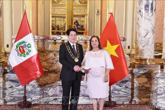 Tổng thống Peru trao tặng Huân chương 'Mặt trời Peru' cho Chủ tịch nước Lương Cường