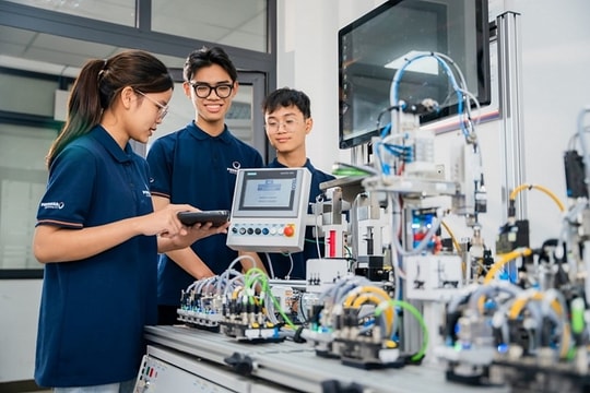 Thúc đẩy ngành công nghiệp bán dẫn: Chờ cơ chế về phát triển nguồn nhân lực