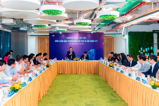 FPT đề xuất thúc đẩy chuyển đổi số và giáo dục, đào tạo tại Cần Thơ