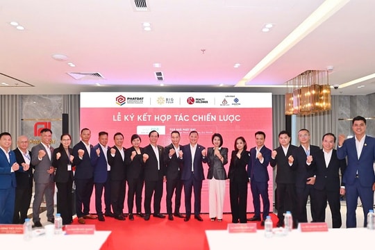 Phát Đạt và chiến lược kinh doanh mới: Thay đổi để dẫn đầu