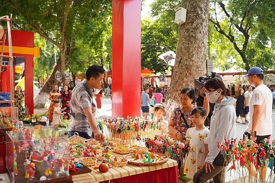 Du lịch Hà Nội tự tin "cán đích"