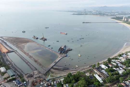 Cận cảnh khu vực Vịnh Đà Nẵng được lấn biển để xây Khu thương mại tự do
