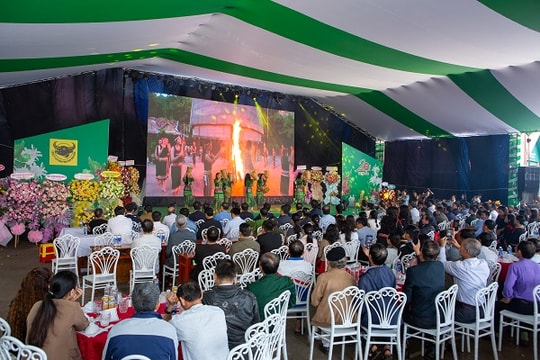 20 năm kết nghĩa giữa Công ty cổ phần Phân bón Bình Điền và Buôn EANA: Vẹn một chữ tình!