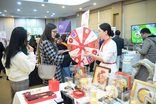 FESTIVAL KHỞI NGHIỆP 2024: Nhộn nhịp gian hàng...