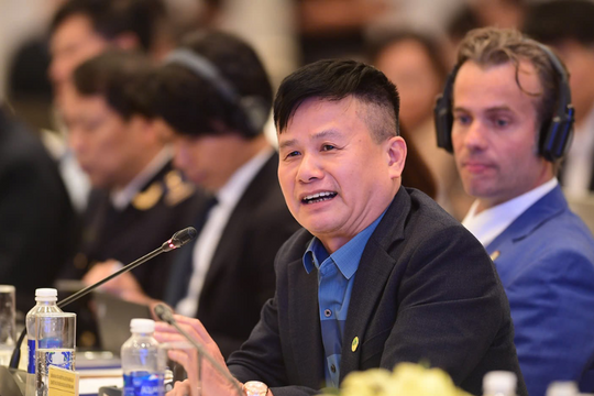 DIỄN ĐÀN KCN TRỤC CAO TỐC PHÍA ĐÔNG: Liên kết cùng phát triển