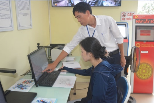 Chuyển đổi số - bước đi tất yếu trong kỷ nguyên mới