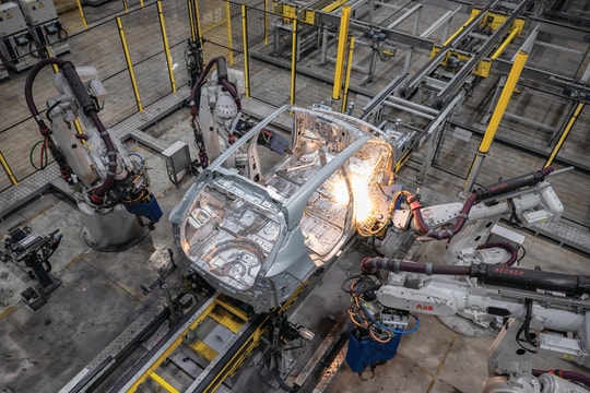 Hình thành “sếu đầu đàn” để dẫn dắt công nghiệp ô tô