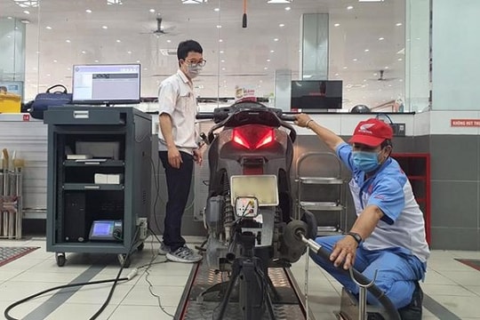 Siết khí thải xe máy trên 5 “tuổi”: Cần lộ trình phù hợp