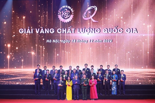 Tôn Đông Á vinh dự đón nhận Giải Vàng Chất lượng Quốc gia 2024