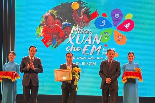 Dai-ichi Life Việt Nam vinh dự nhận bằng khen “Quỹ Vì cuộc sống tươi đẹp”