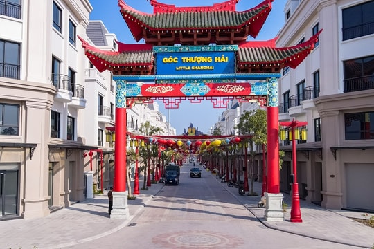 Khu phố thương mại sắp khai trương, nhà đầu tư đổ về đón đầu cơ hội lớn nhất thập kỷ tại Móng Cái