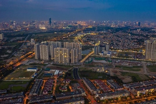 Bất động sản cải thiện quản lý tài chính, triển vọng hồi phục mạnh từ 2025