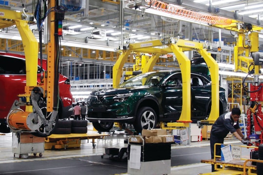 Xây dựng hệ sinh thái để công nghiệp ô tô “cất cánh”
