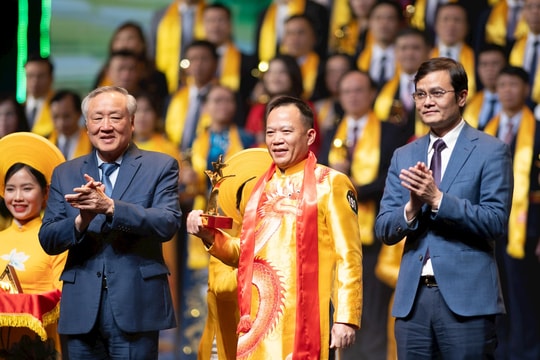 Công ty CP Stavian Hoá chất lọt Top 10 Sao Vàng Đất Việt năm 2024