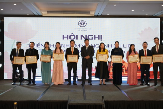 Đầu tàu trong thúc đẩy sự phát triển du lịch