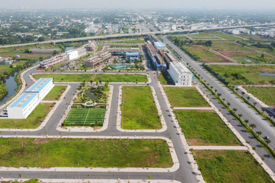 Đất nền phía Nam sôi động cuối năm