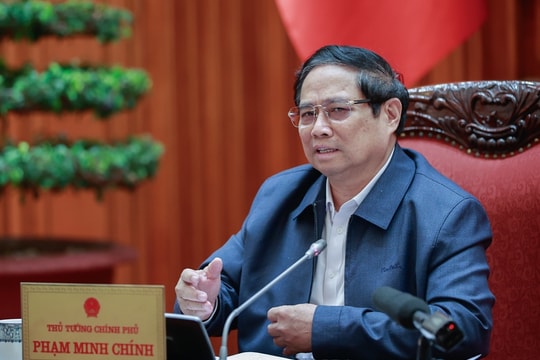 Tinh gọn bộ máy gắn với nâng cao chất lượng đội ngũ công chức