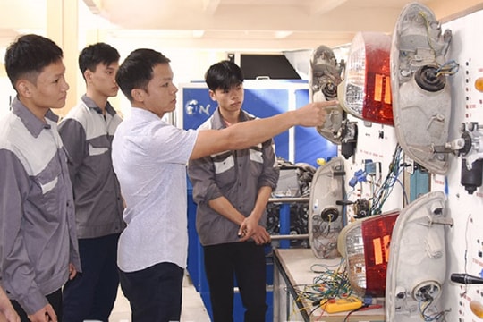 Đẩy mạnh ứng dụng công nghệ mang lại hiệu quả thiết thực cho doanh nghiệp