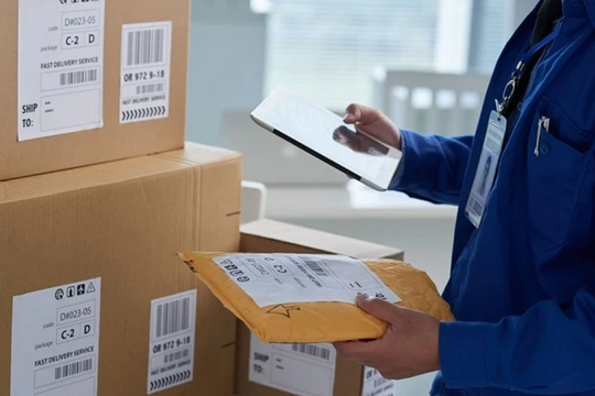 Bỏ miễn thuế hàng nhập khẩu dưới 1 triệu đồng gửi qua chuyển phát nhanh