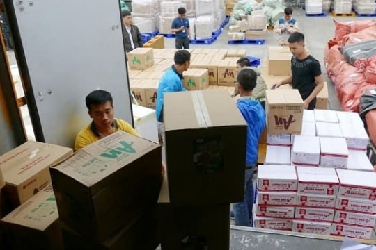 Bỏ miễn thuế hàng giá trị nhỏ: Bịt "lỗ hổng" thất thu ngân sách