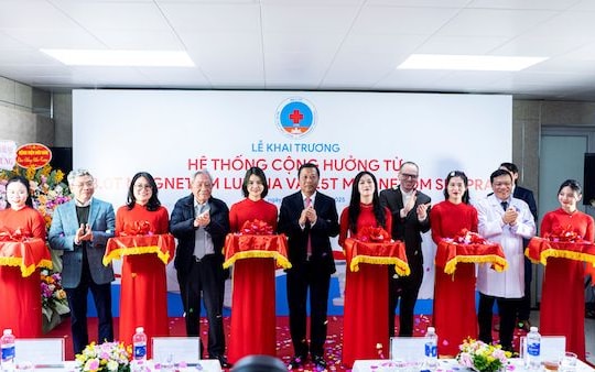 Bệnh viện Hữu Nghị triển khai hai hệ thống cộng hưởng từ hiện đại từ Siemens Healthineers