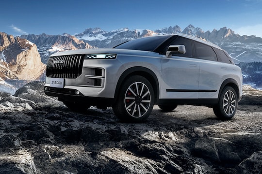 Jaecoo J7 tràn ngập công nghệ hiện đại, giá bán rất cạnh tranh