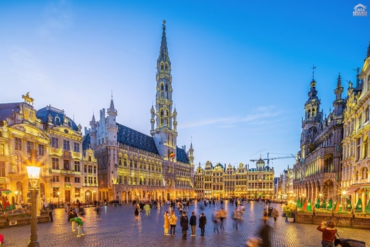 IMF lạc quan về Mỹ, bi quan về châu Âu