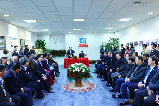 Thủ tướng: Đẩy mạnh xuất khẩu sang thị trường Trung Đông Âu còn tiềm năng rất lớn