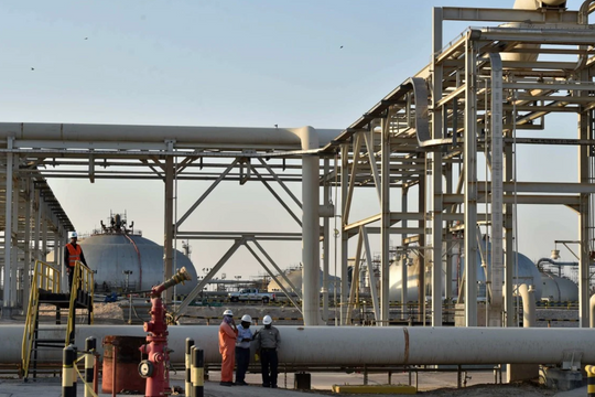 Bài toán ổn định chi phí cho doanh nghiệp trước biến động giá xăng dầu