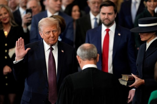 Lãnh đạo Đảng, Nhà nước, Chính phủ Việt Nam chúc mừng Tổng thống Donald Trump