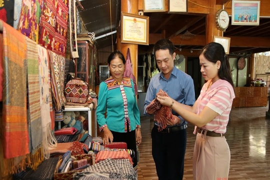 Nâng cao sức cạnh tranh cho du lịch Nghệ An từ đẩy mạnh chiến lược marketing