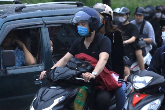 "Bỏ túi" kinh nghiệm đi xe máy về quê an toàn, tiết kiệm dịp lễ Tết