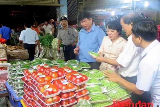 TP HCM: Siết các tiêu chí an toàn vệ sinh thực phẩm dịp Tết