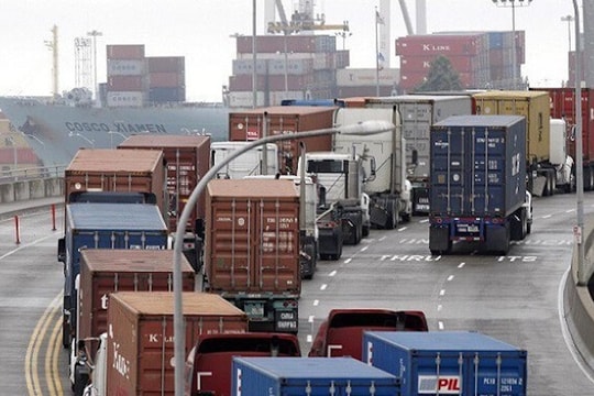 Thực hiện an toàn giao thông đường bộ: Doanh nghiệp cần thời gian sắp xếp