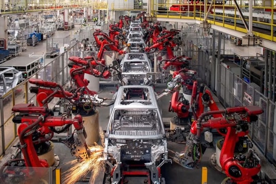 Buôn đất kiếm lời dễ hơn đầu tư vào công nghiệp ô tô