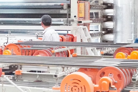 Doanh nghiệp thi đua sản xuất ngay từ những ngày đầu năm mới