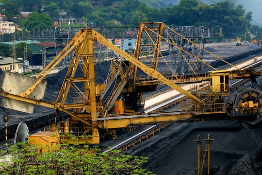 TKV tăng cường dự trữ than cho sản xuất điện