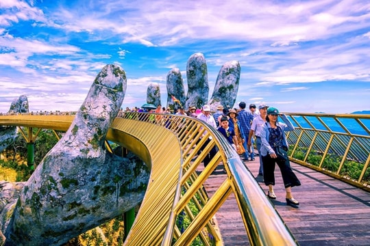 Vốn trăm triệu đô vẫn đổ vào nền tảng du lịch trực tuyến