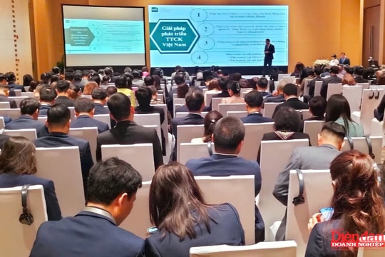 Tìm giải pháp phát triển thị trường chứng khoán bền vững