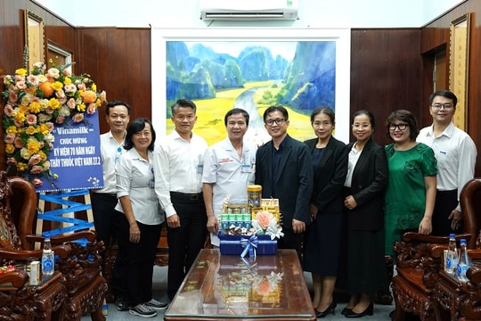 Vinamilk phối hợp cùng ngành y tế tổ chức nhiều chương trình chăm sóc sức khỏe cộng đồng