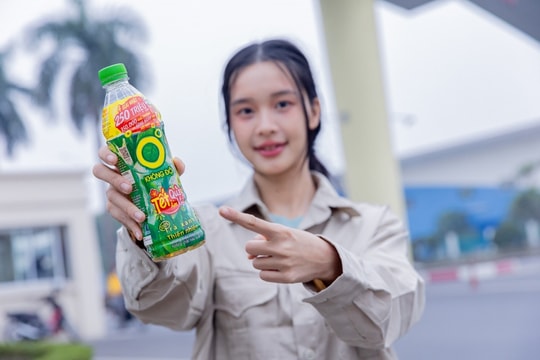 Nhiều khách hàng nhận lộc đầu năm từ Trà Xanh Không Độ để xây nhà, trả nợ và có thêm vốn làm ăn