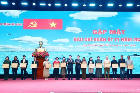 Báo chí đồng hành với Quân chủng Hải quân giữ vững chủ quyền biển đảo Tổ quốc