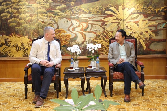 VCCI và Wanek Furniture bàn giải pháp cho ngành gỗ Việt Nam