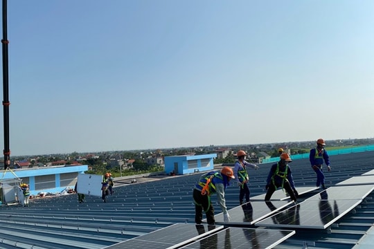 Doanh nghiệp trong khu công nghiệp chưa tận dụng hết được chính sách mới của năng lượng tái tạo