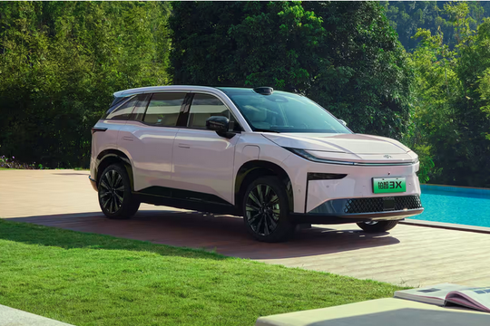 Toyota làm xe điện siêu rẻ, cạnh tranh với Trung Quốc