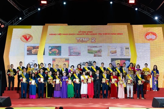 Gạo Hapro Đồng Tháp được vinh danh “Hàng Việt Nam người tiêu dùng yêu thích”