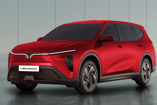 Cơn sốt xe điện VinFast Green: Người dùng ráo riết săn suất sở hữu sớm