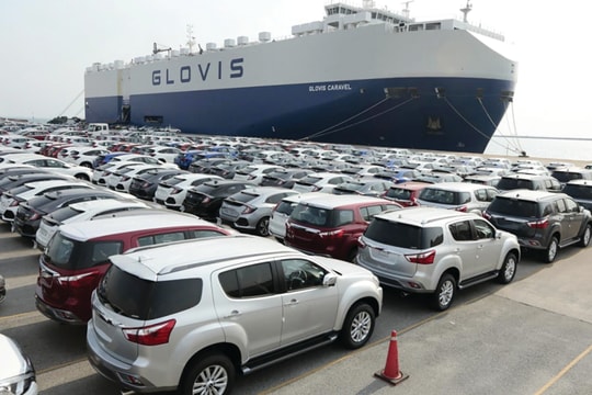 Ô tô nhập khẩu giá rẻ tràn vào Việt Nam?